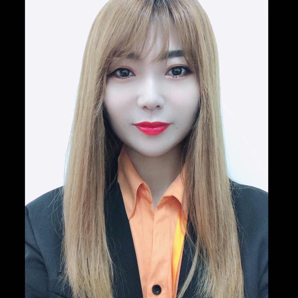 李银华