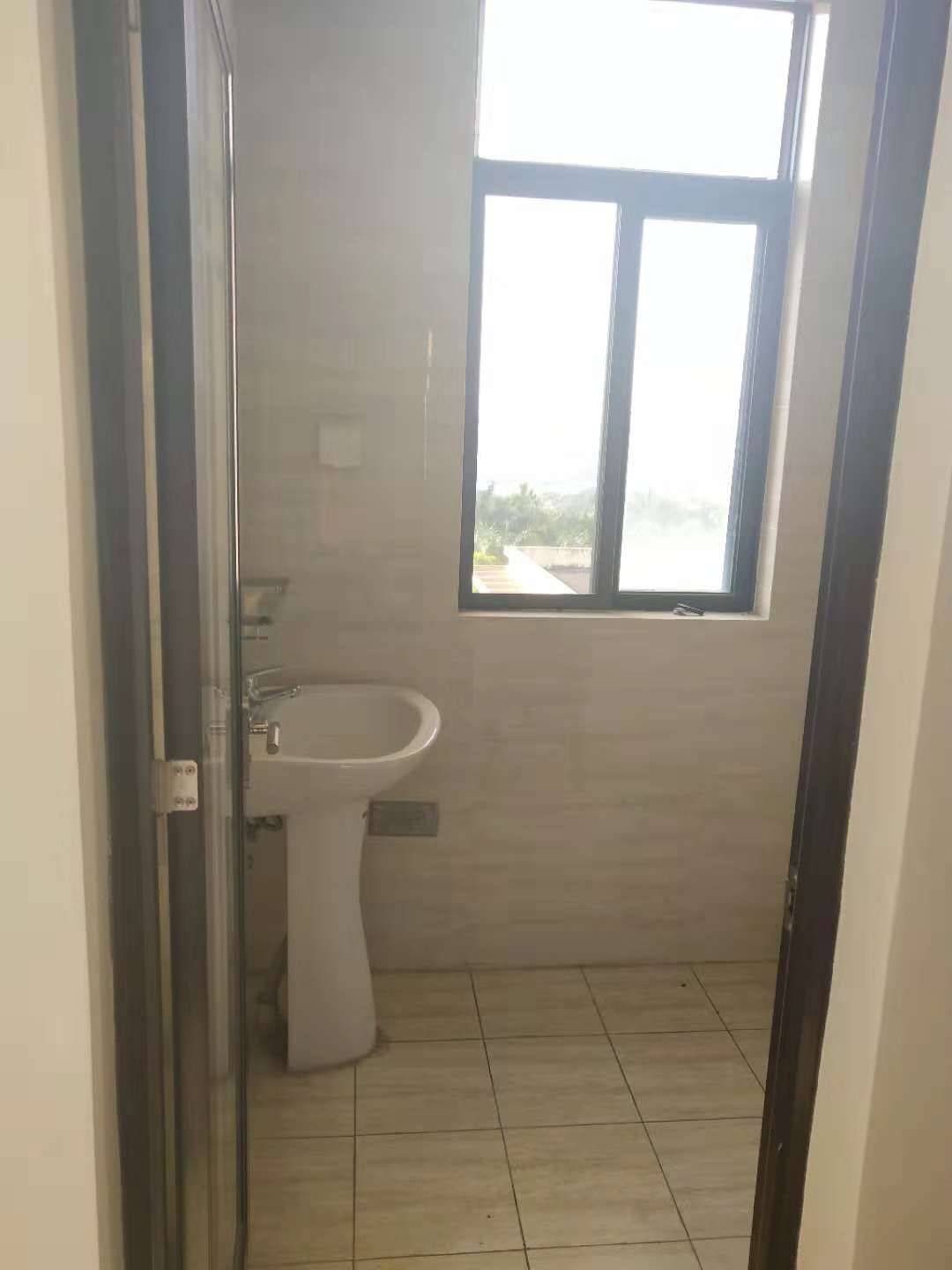 卫生间1