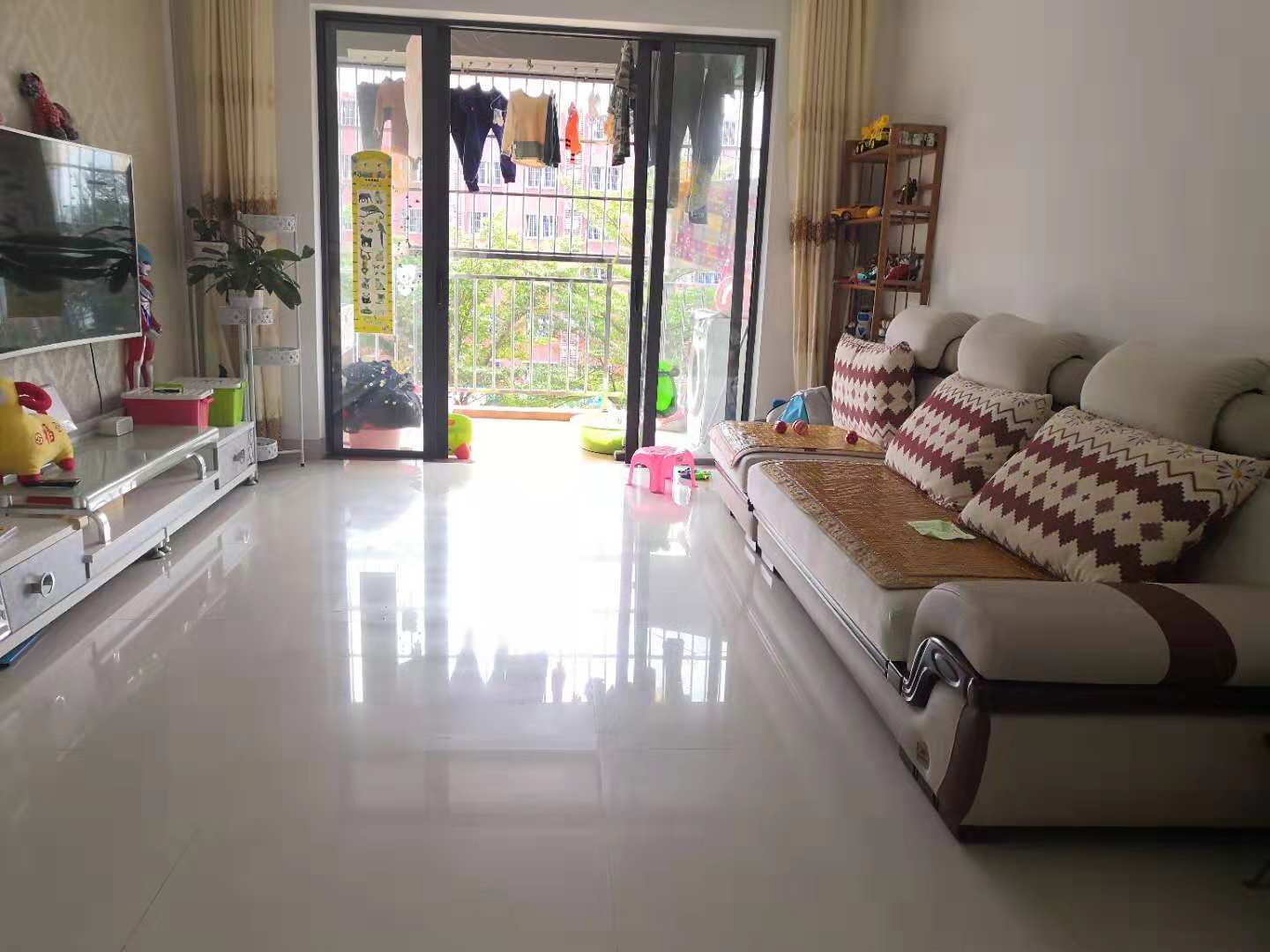 陪读 一中 锦地翰城二期精装2房 水木清华