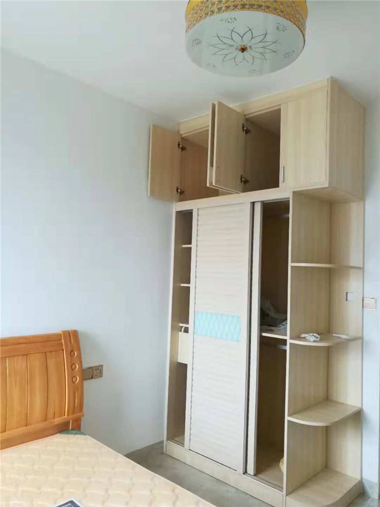 次卧1