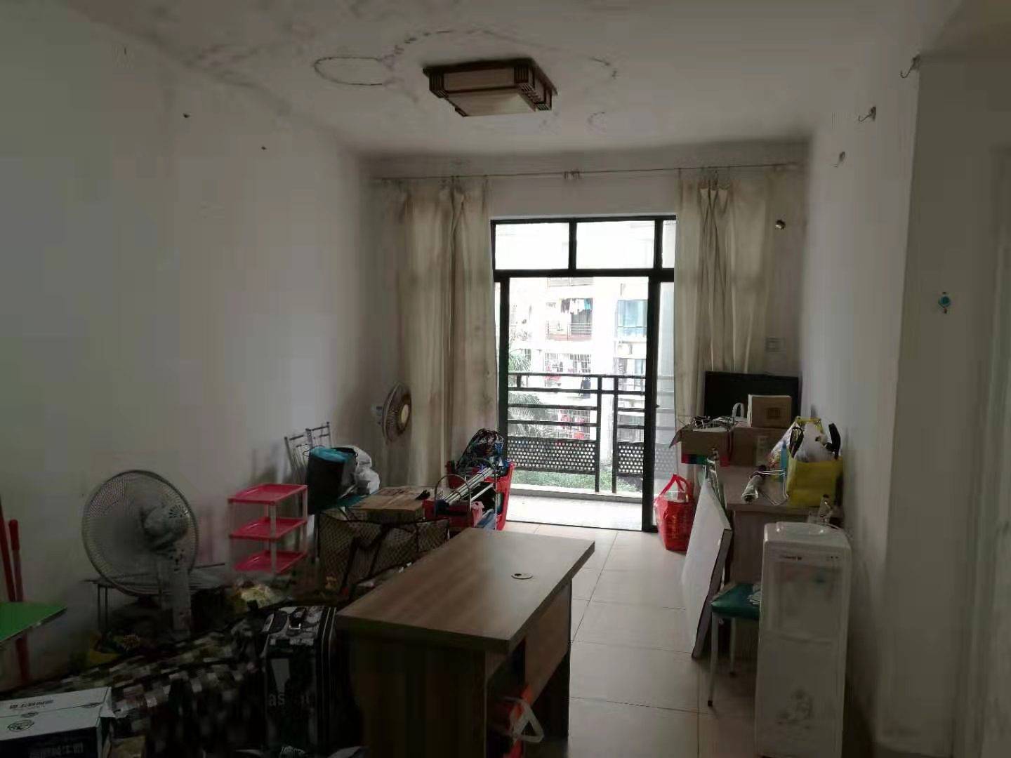 西城1号业主急售 房间采光很好