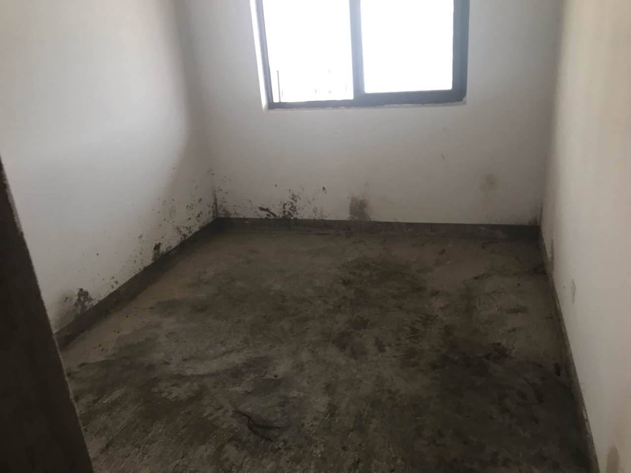 次卧1