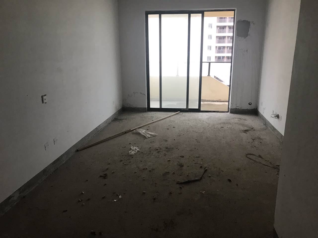 新城吾悦广场一期 3房1卫 急售