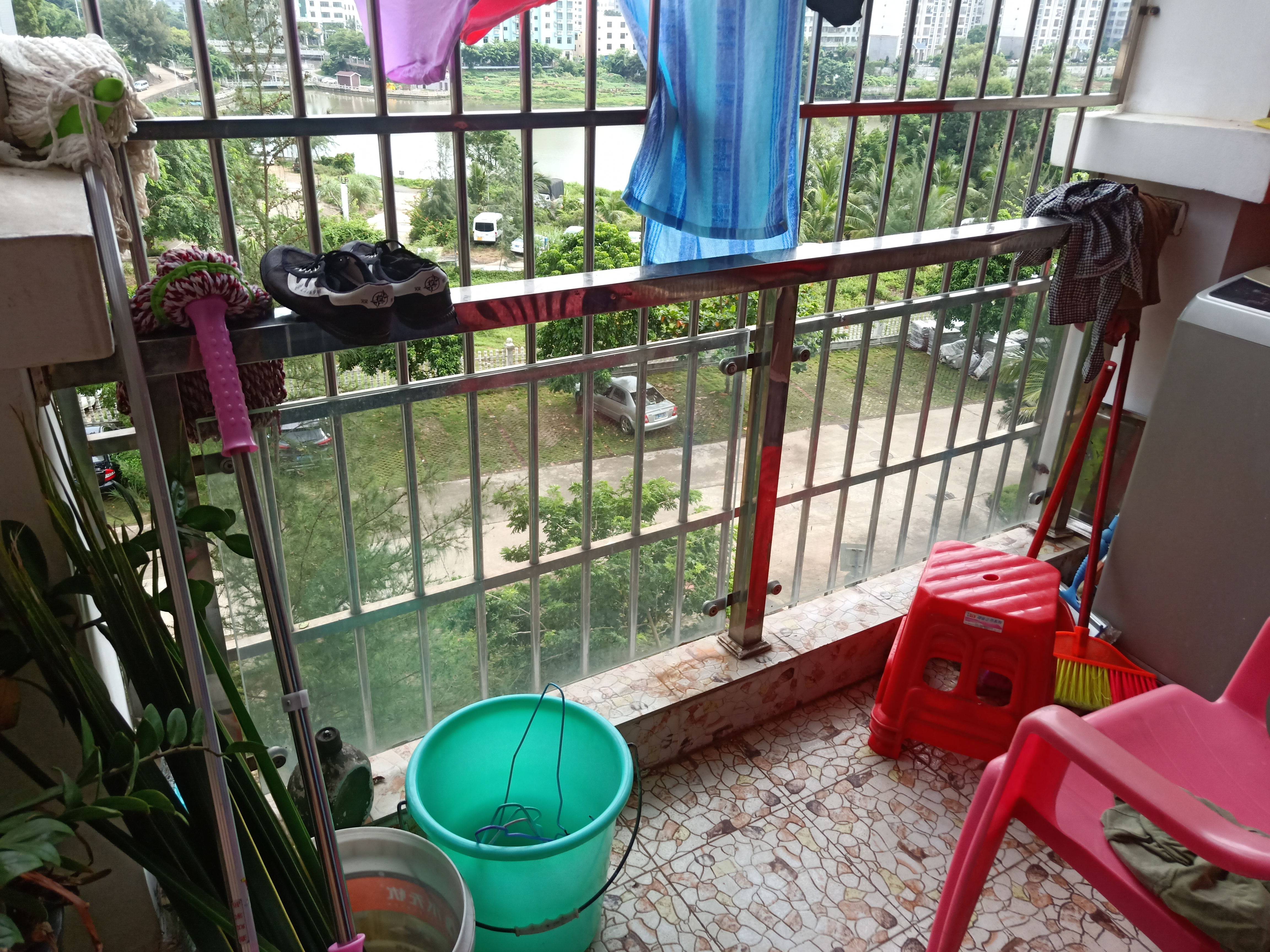 凤翔西路 龙昆花园小2房 出售