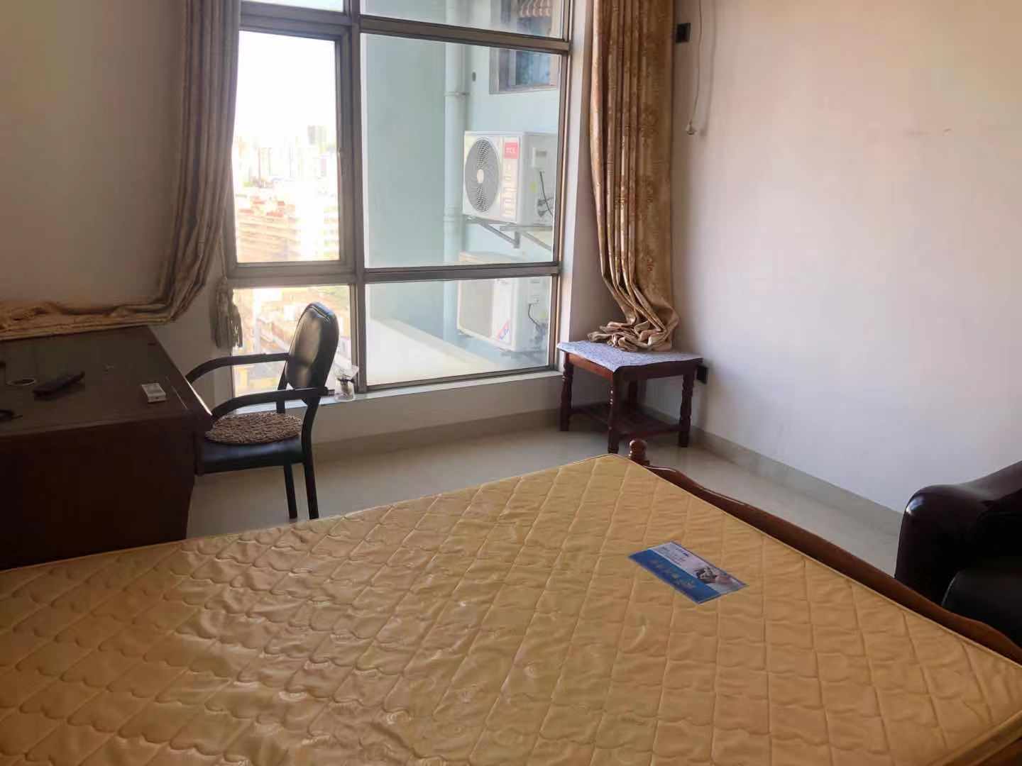 主卧