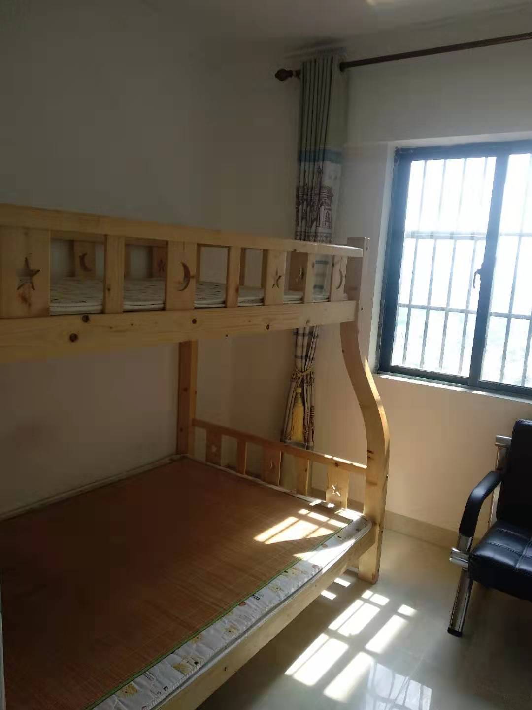 次卧2