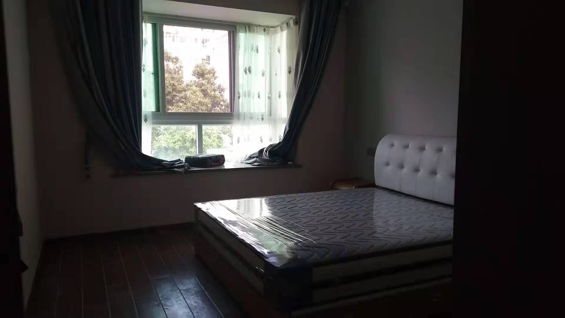 主卧