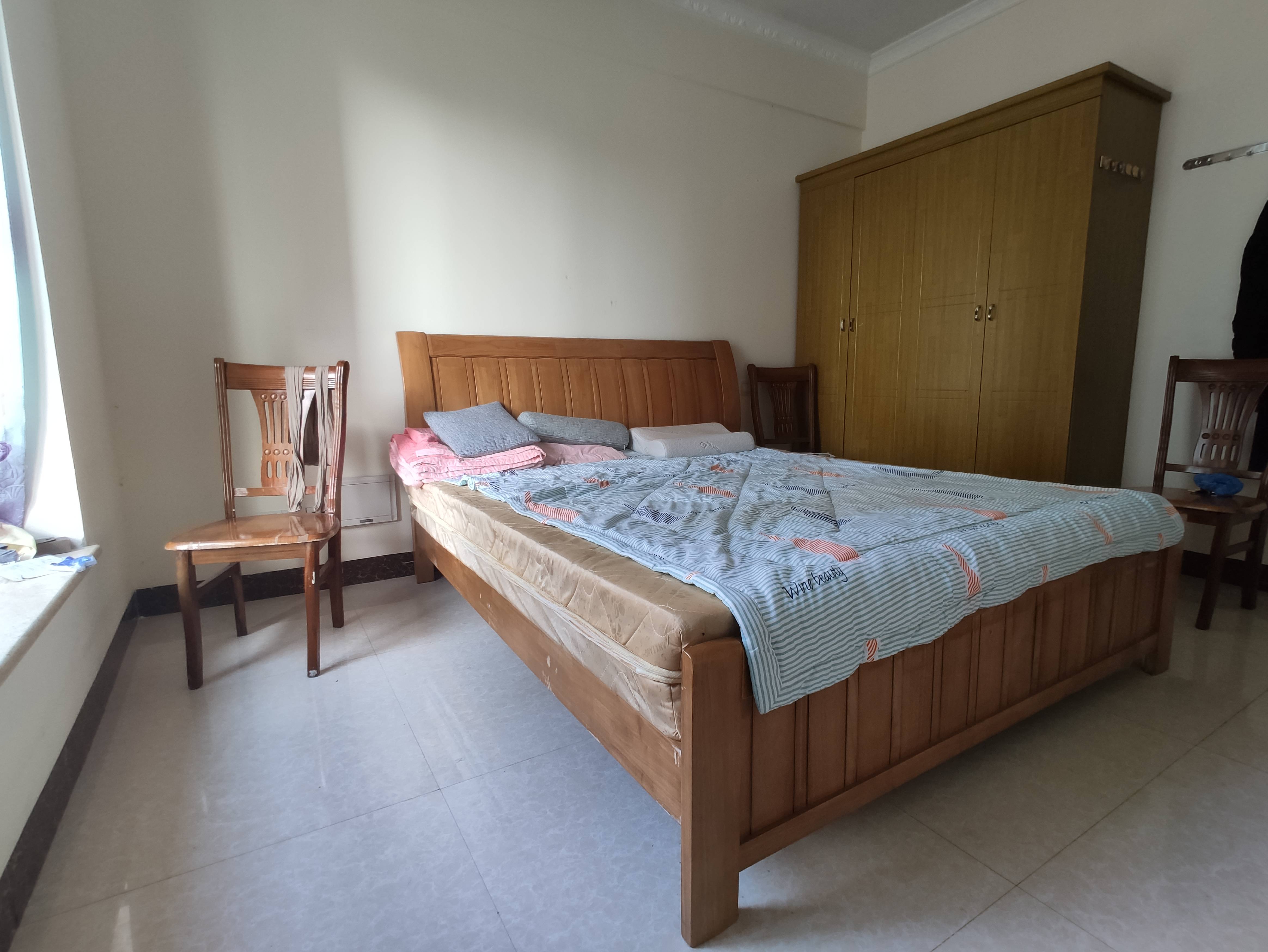 主卧
