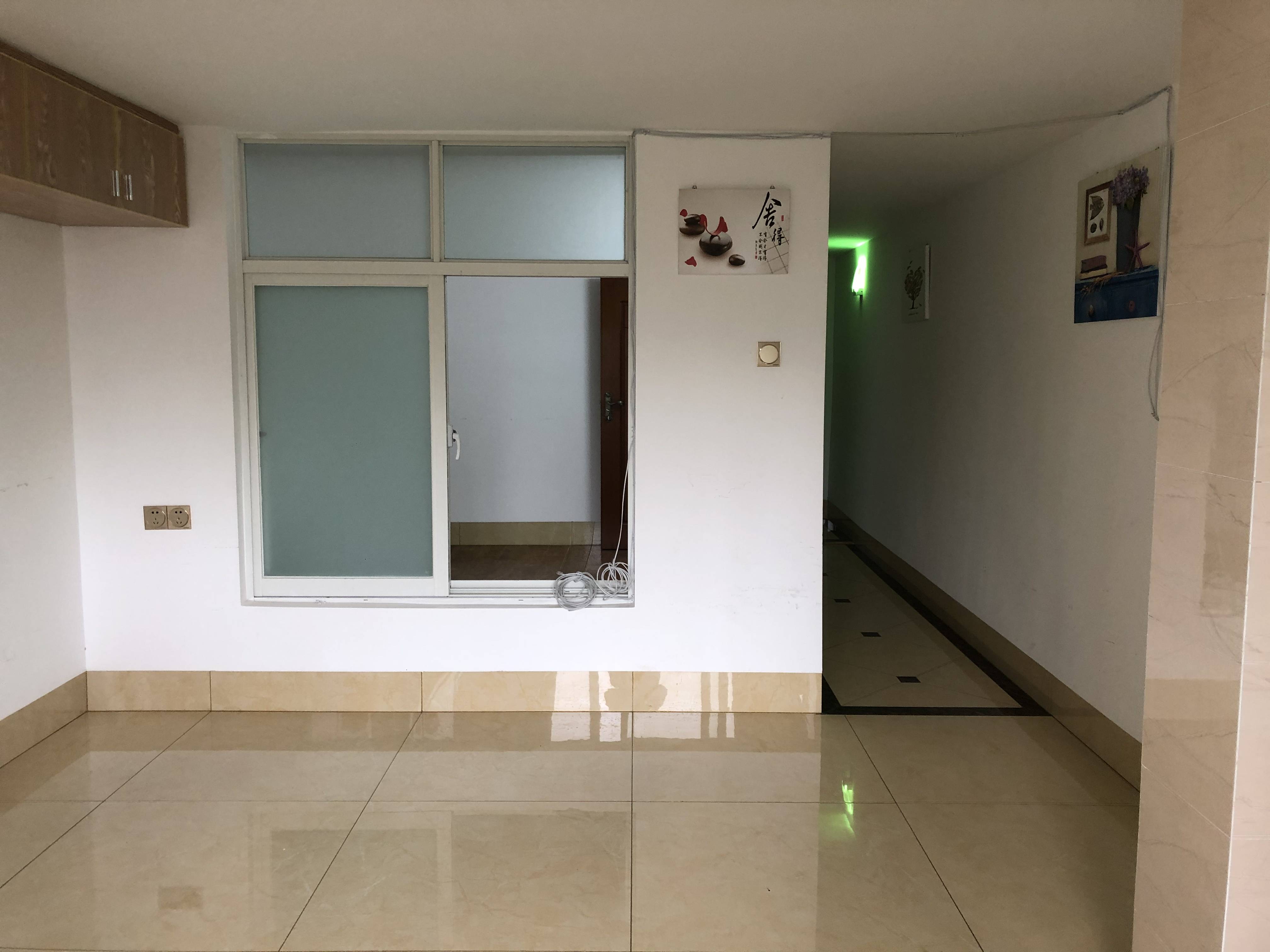 客厅
