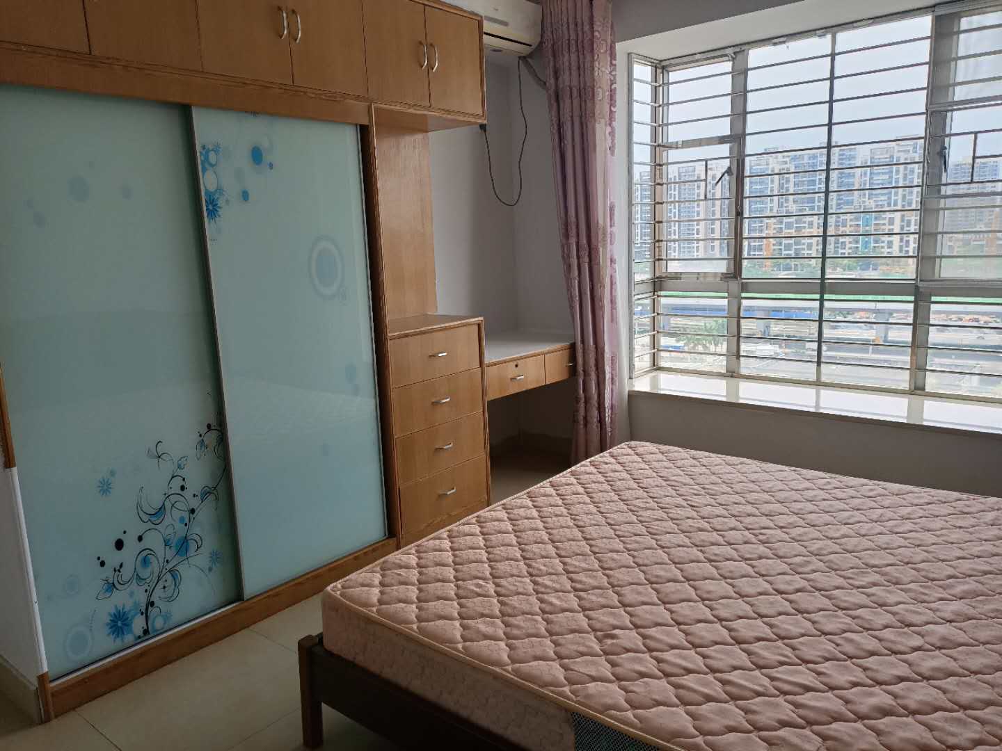 主卧