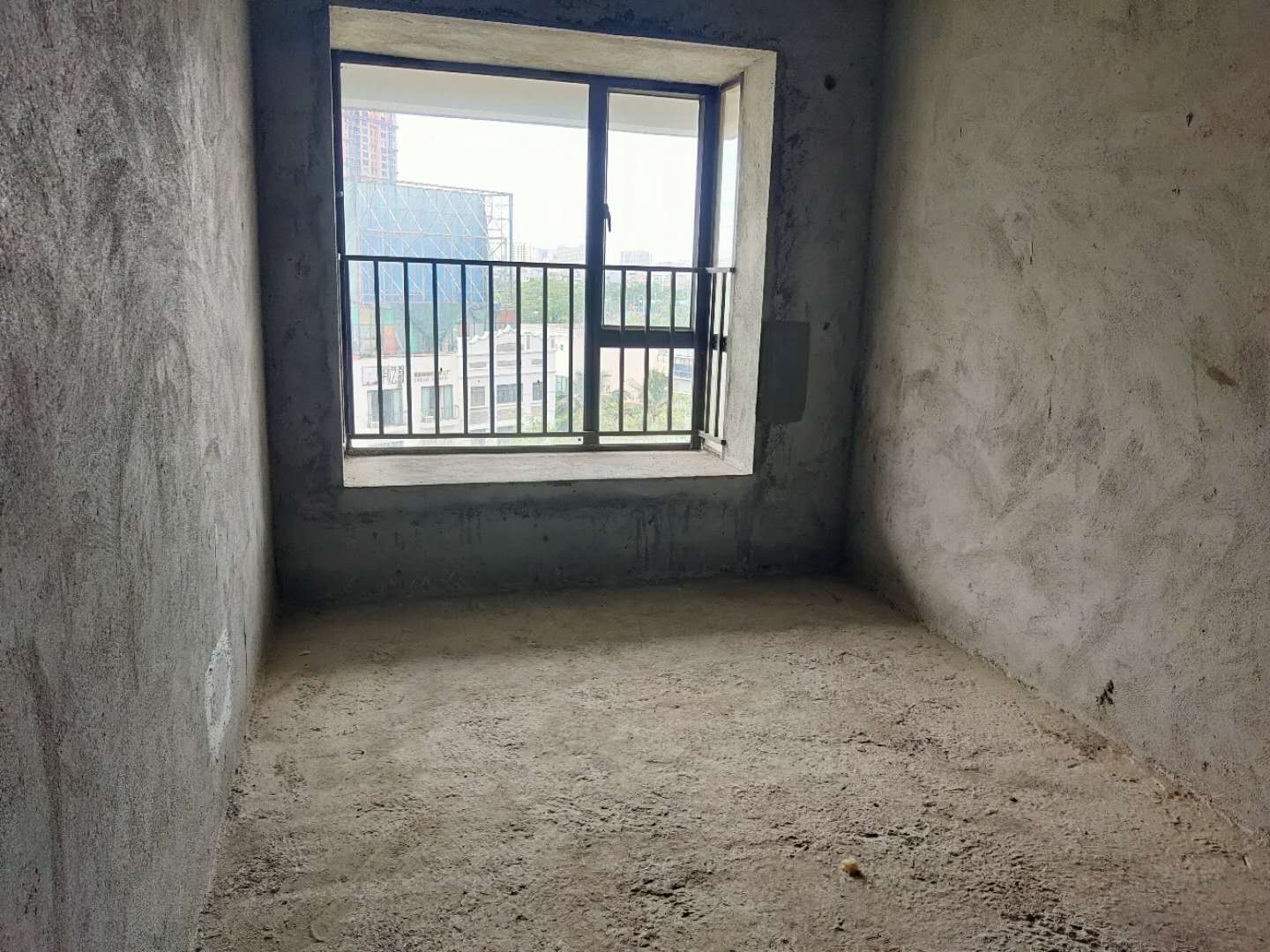 次卧1
