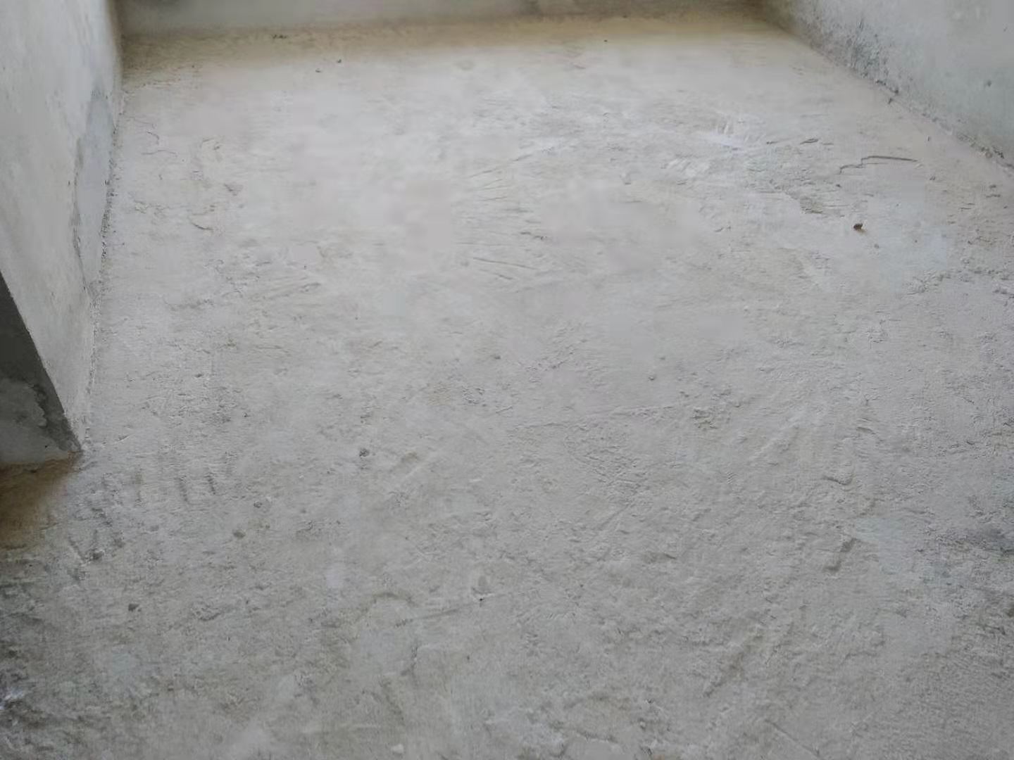 次卧2