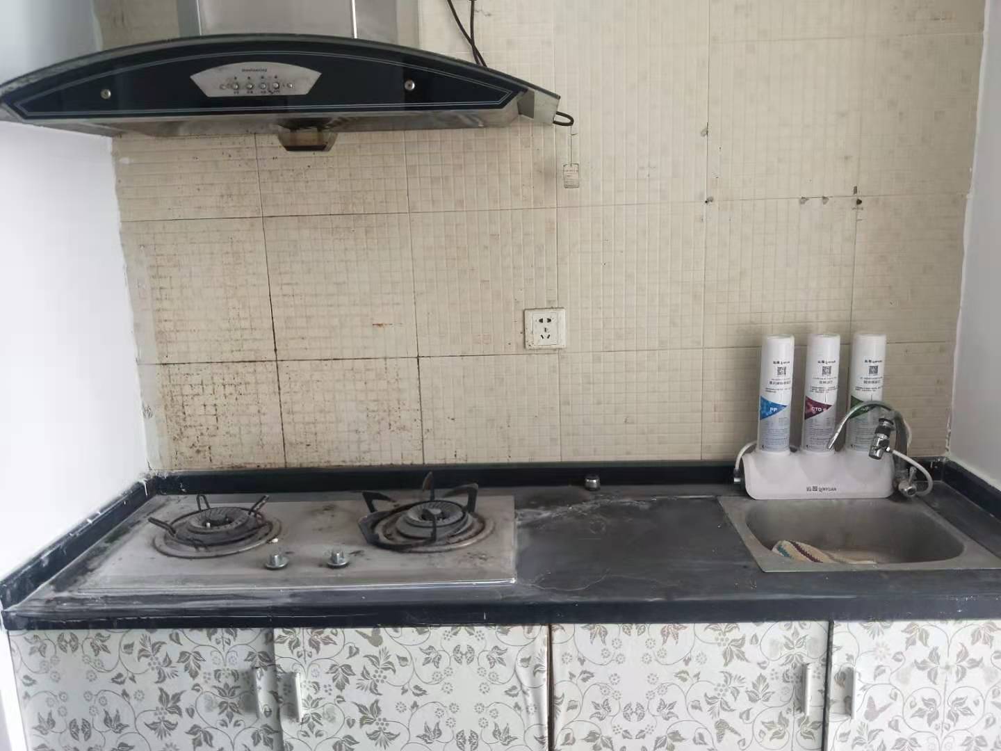 厨房