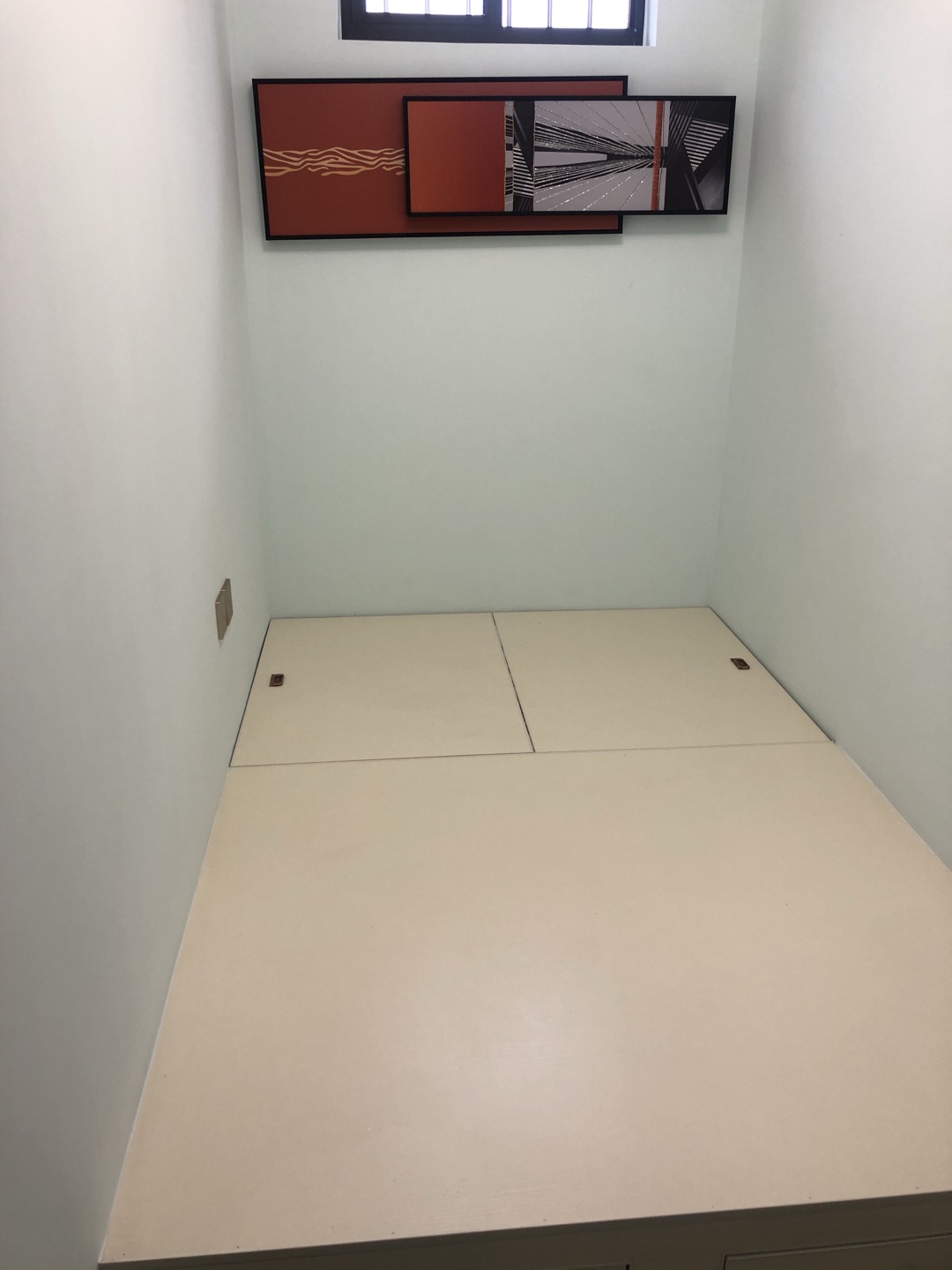 次卧