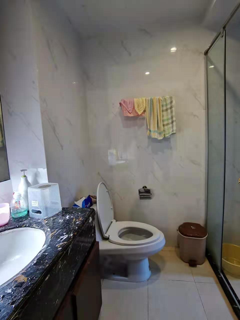 卫生间1