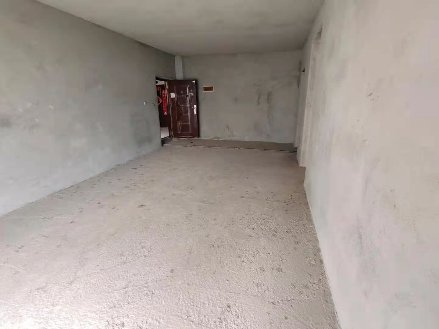 新世界花园度假小区业主急售 毛坯房