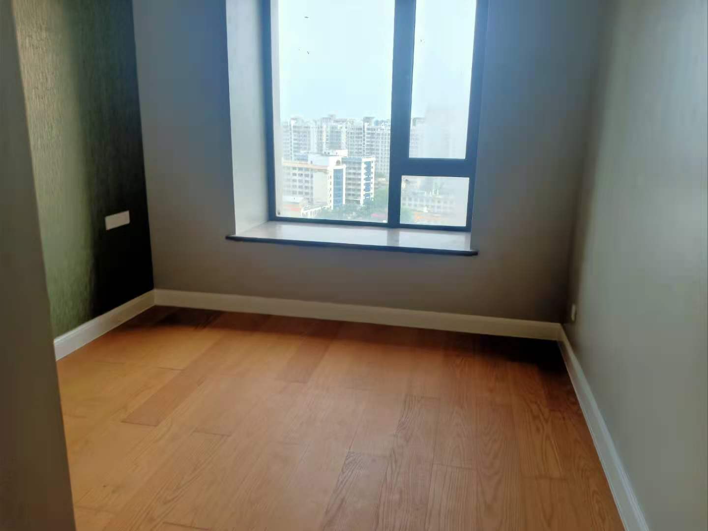 次卧2