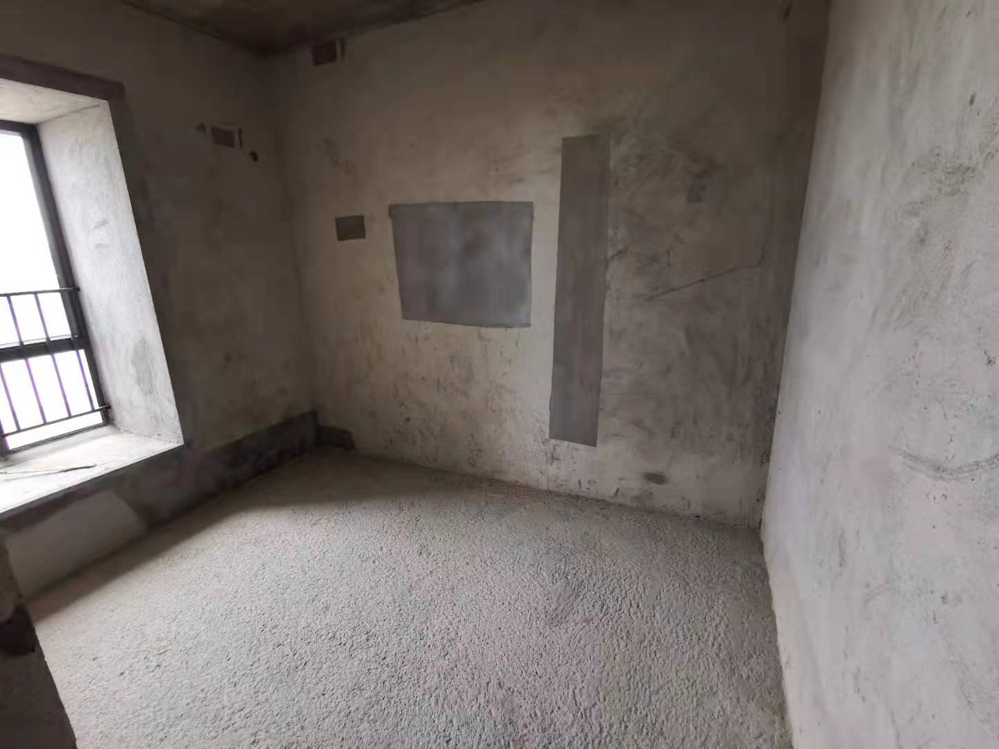 次卧1