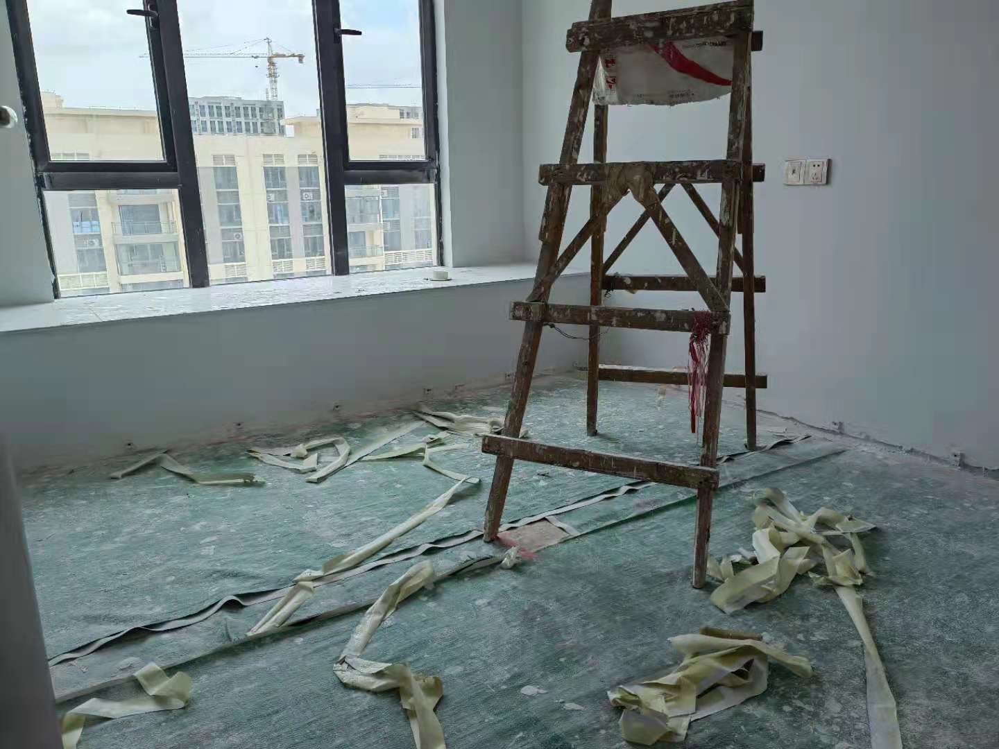 次卧1