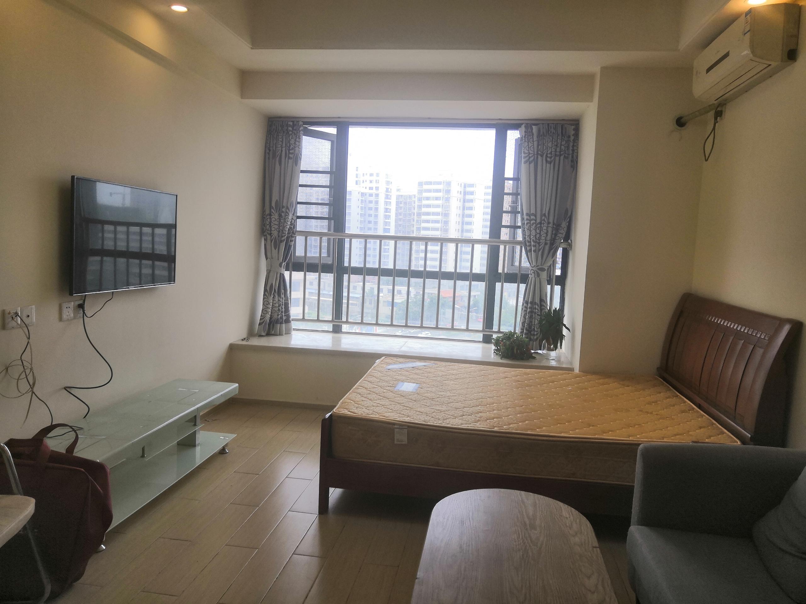 万达公馆 1房 拎包住 交通方便