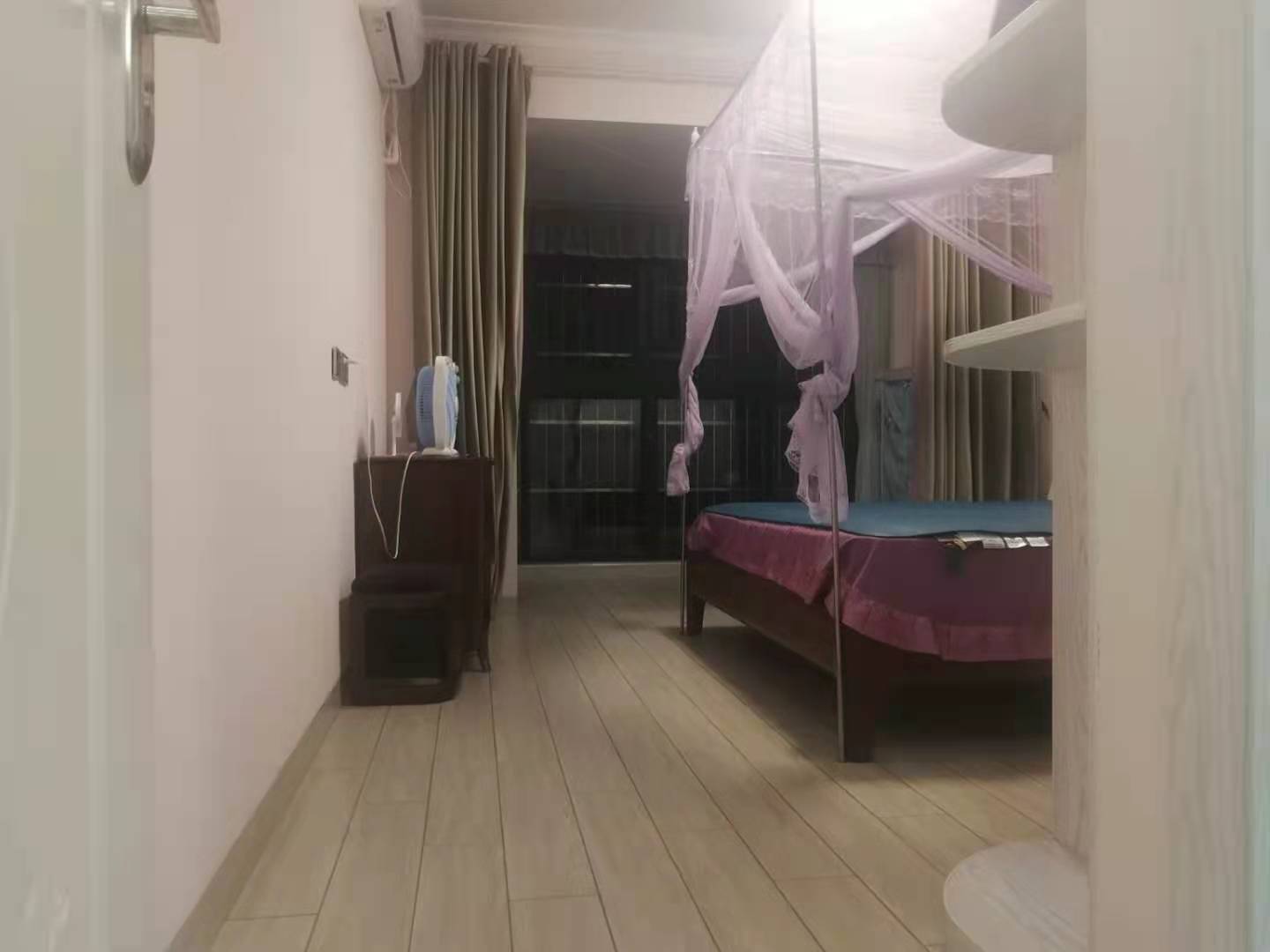 主卧