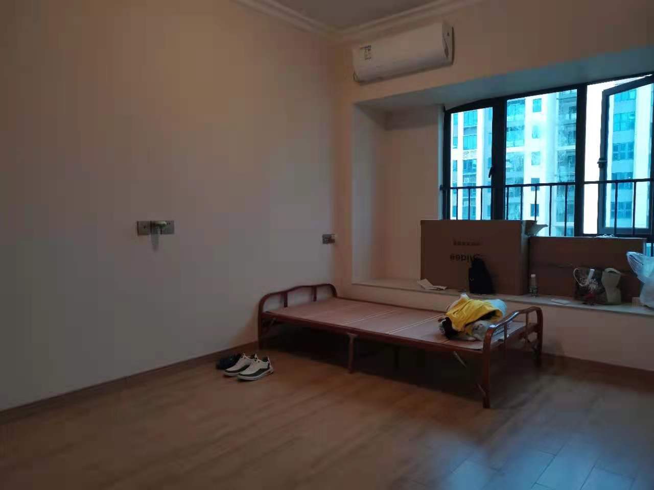 主卧