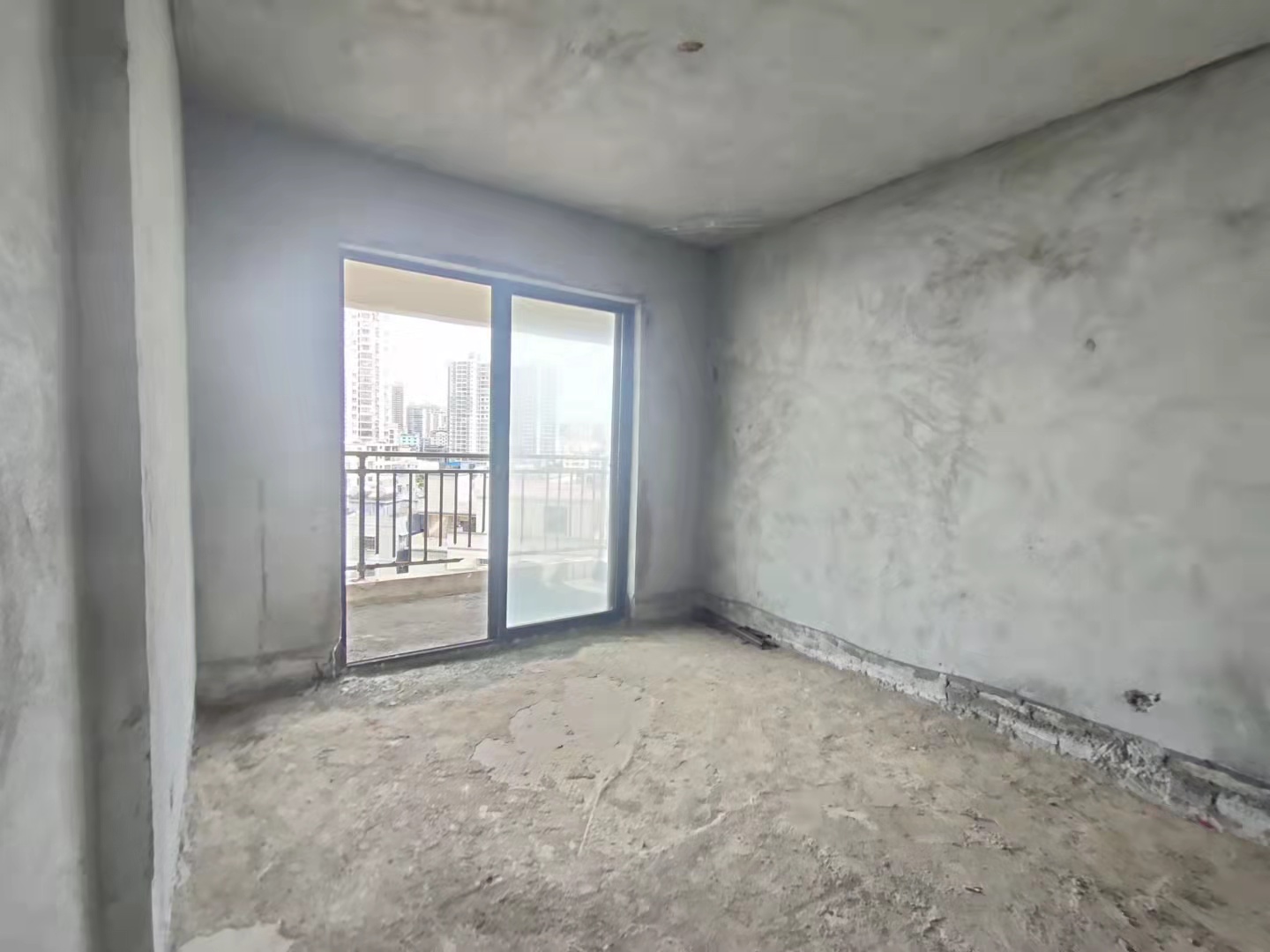 次卧1