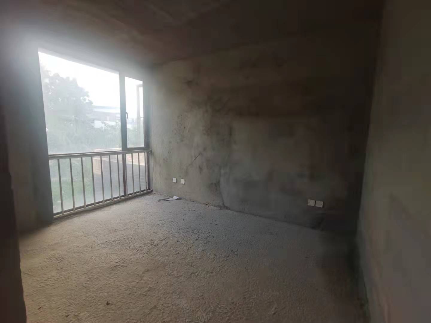 次卧1