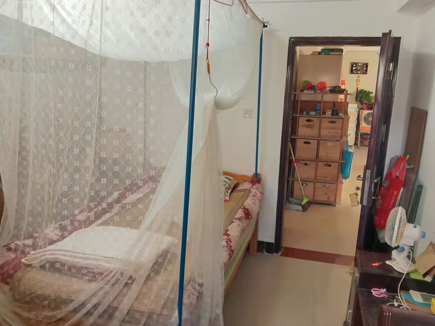 次卧1
