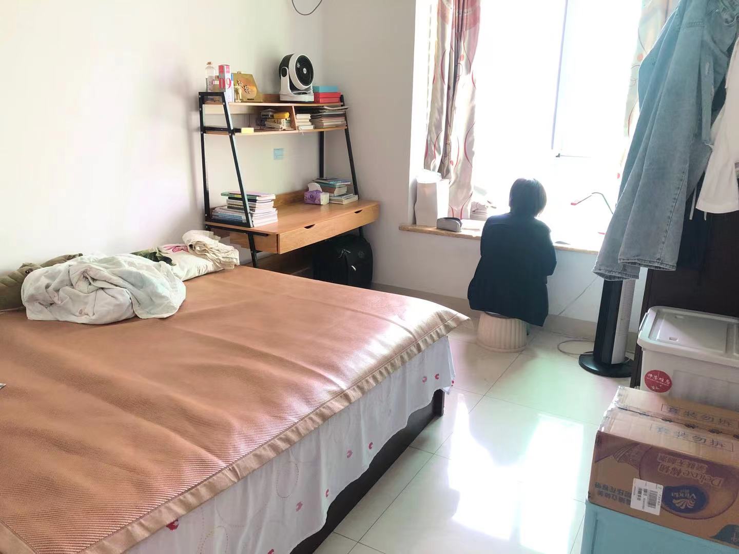 次卧