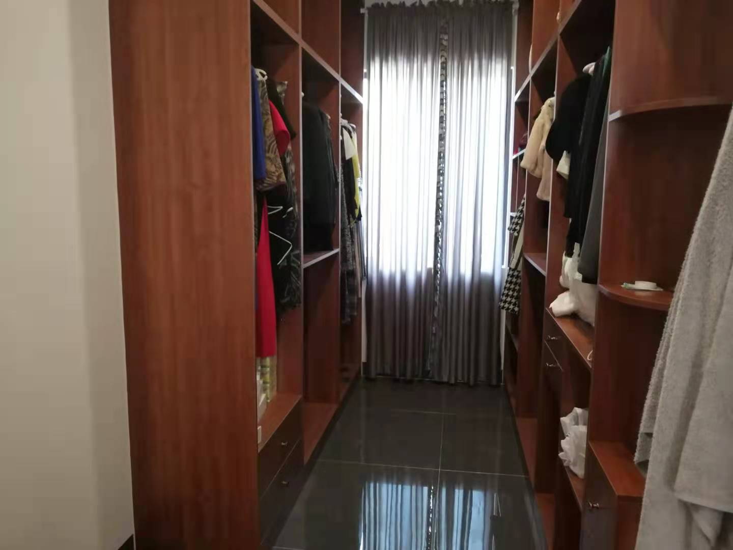 次卧2