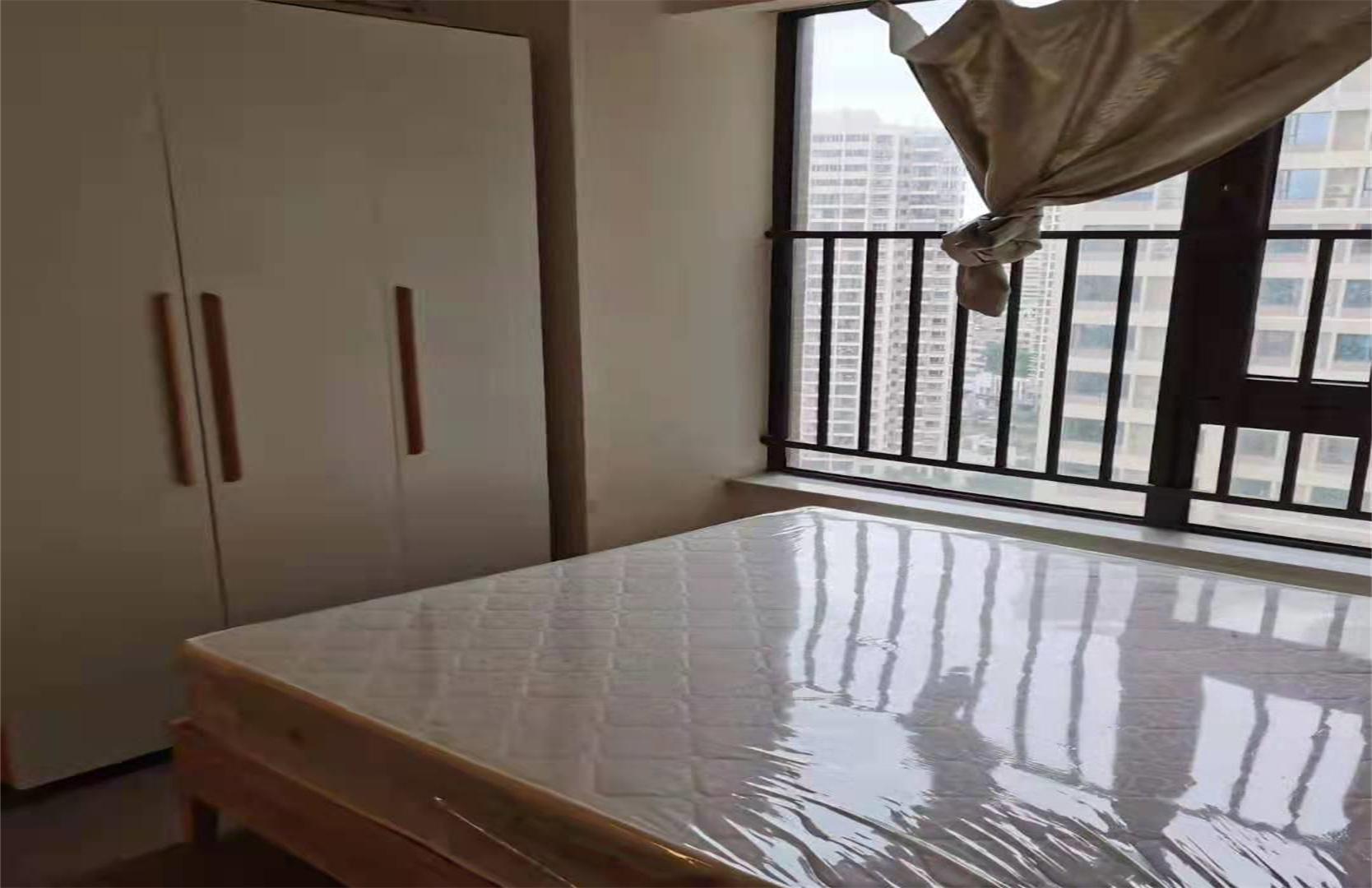 滨江海岸三期房子在出租提前联系