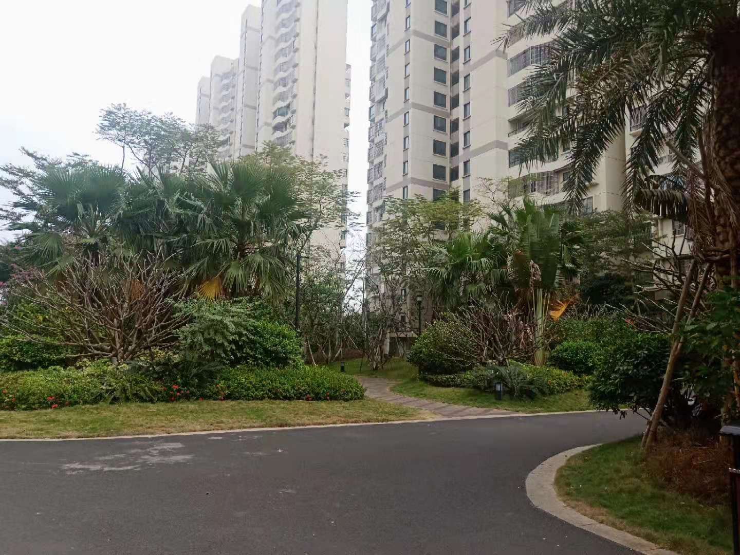 出售城西吾悦广场三期2房2厅