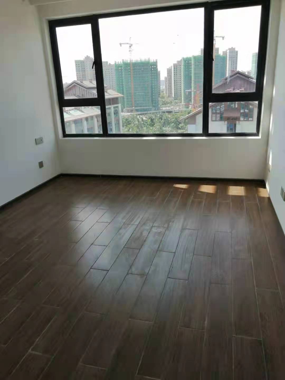 次卧5