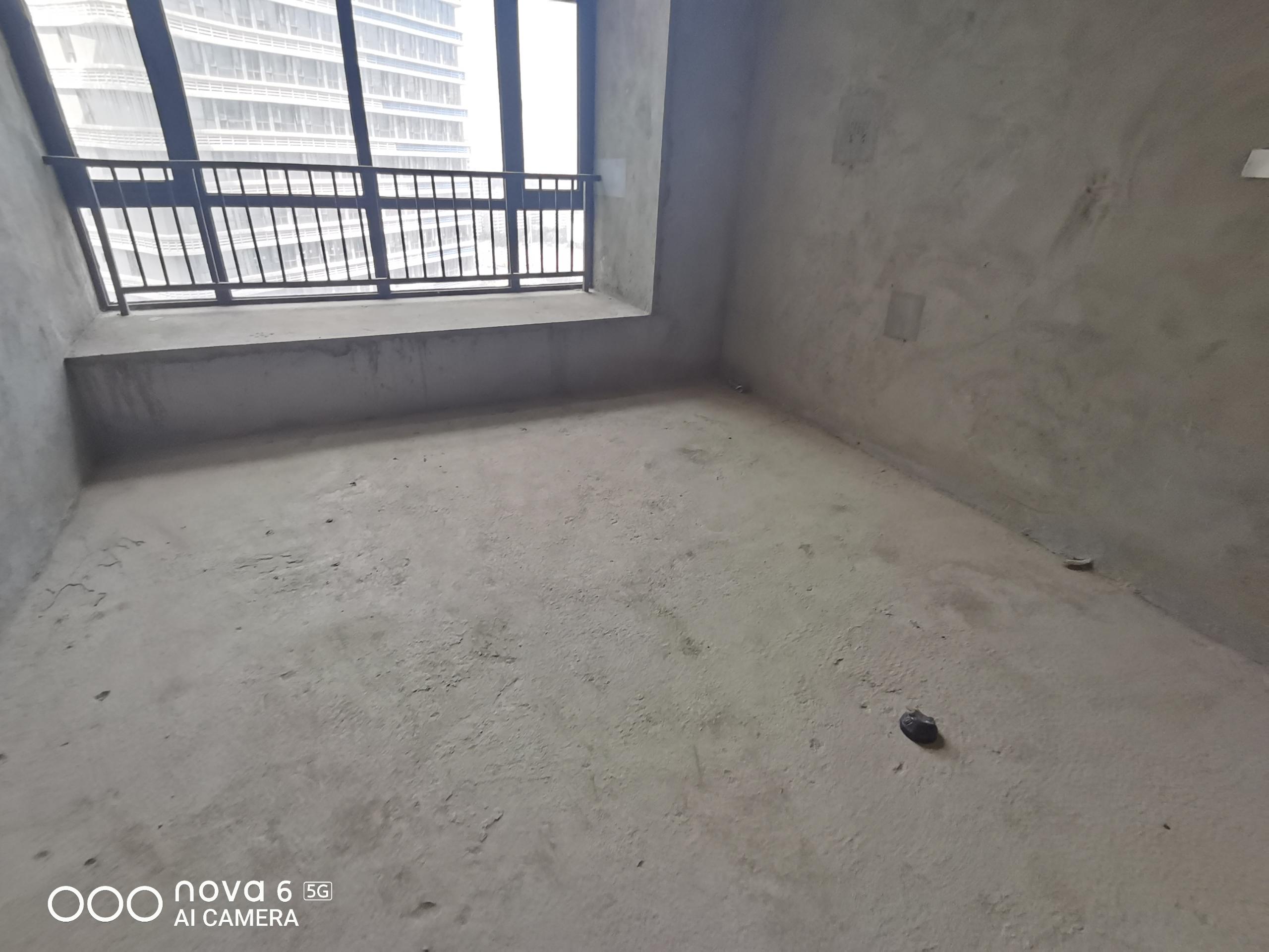 好房出售 万达公馆 38平毛坯62万 靠近商圈