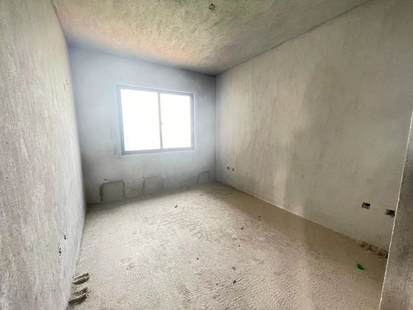 次卧1