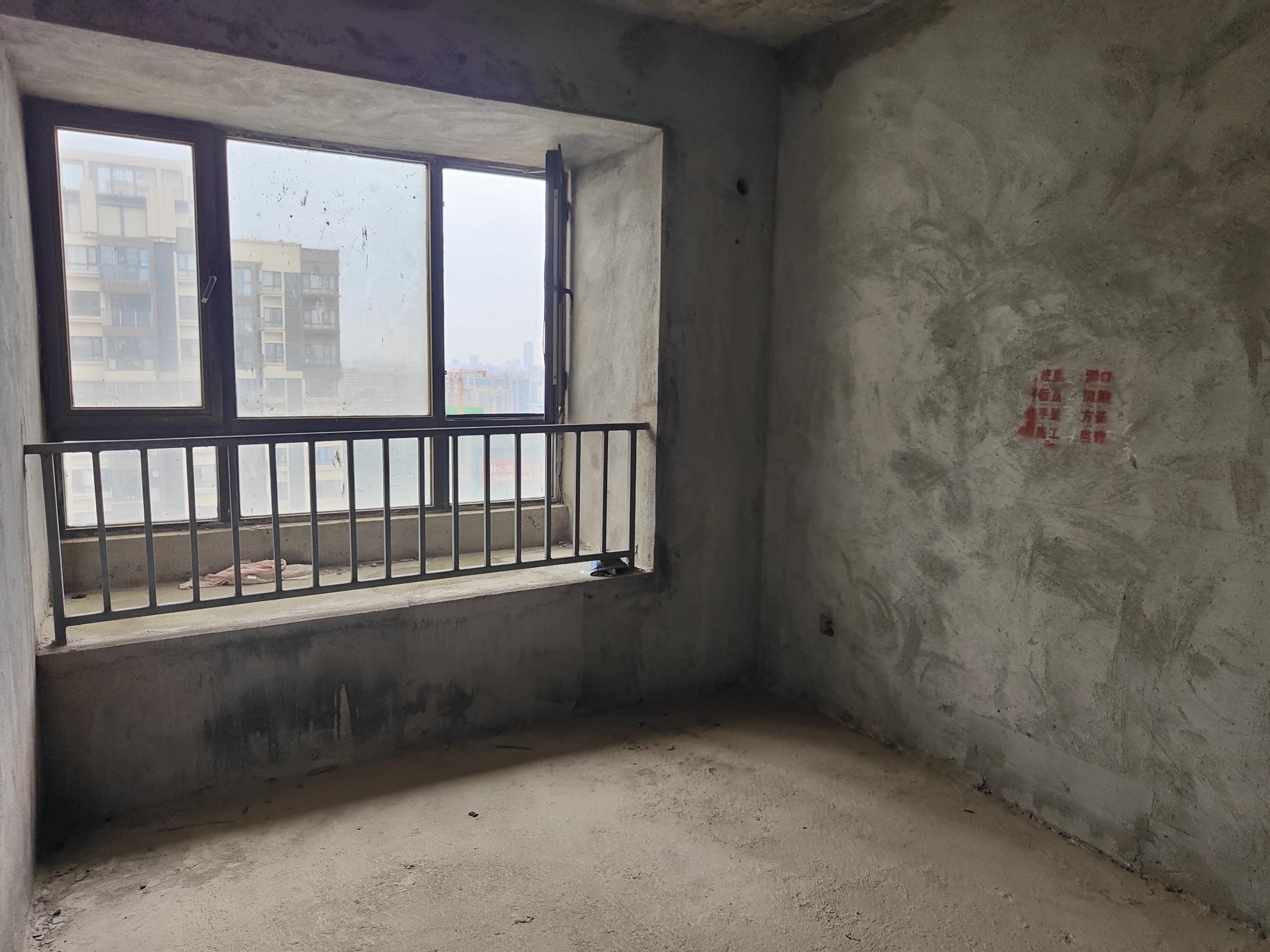 次卧1