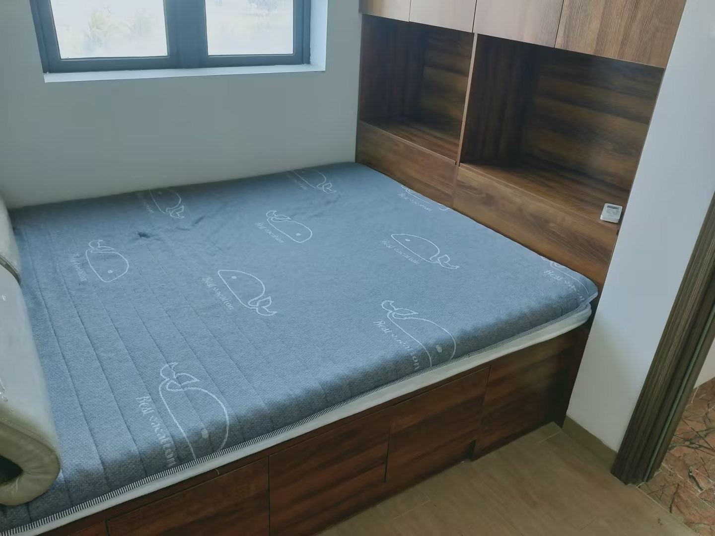 次卧2