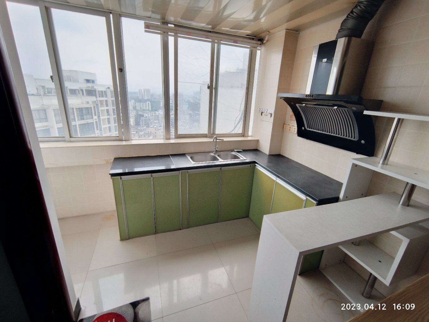 厨房