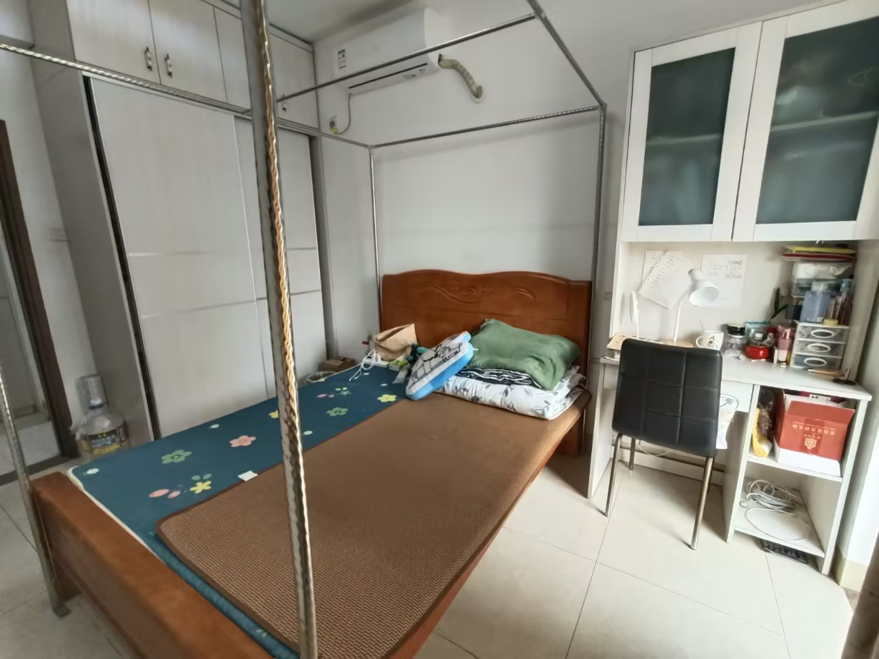 主卧