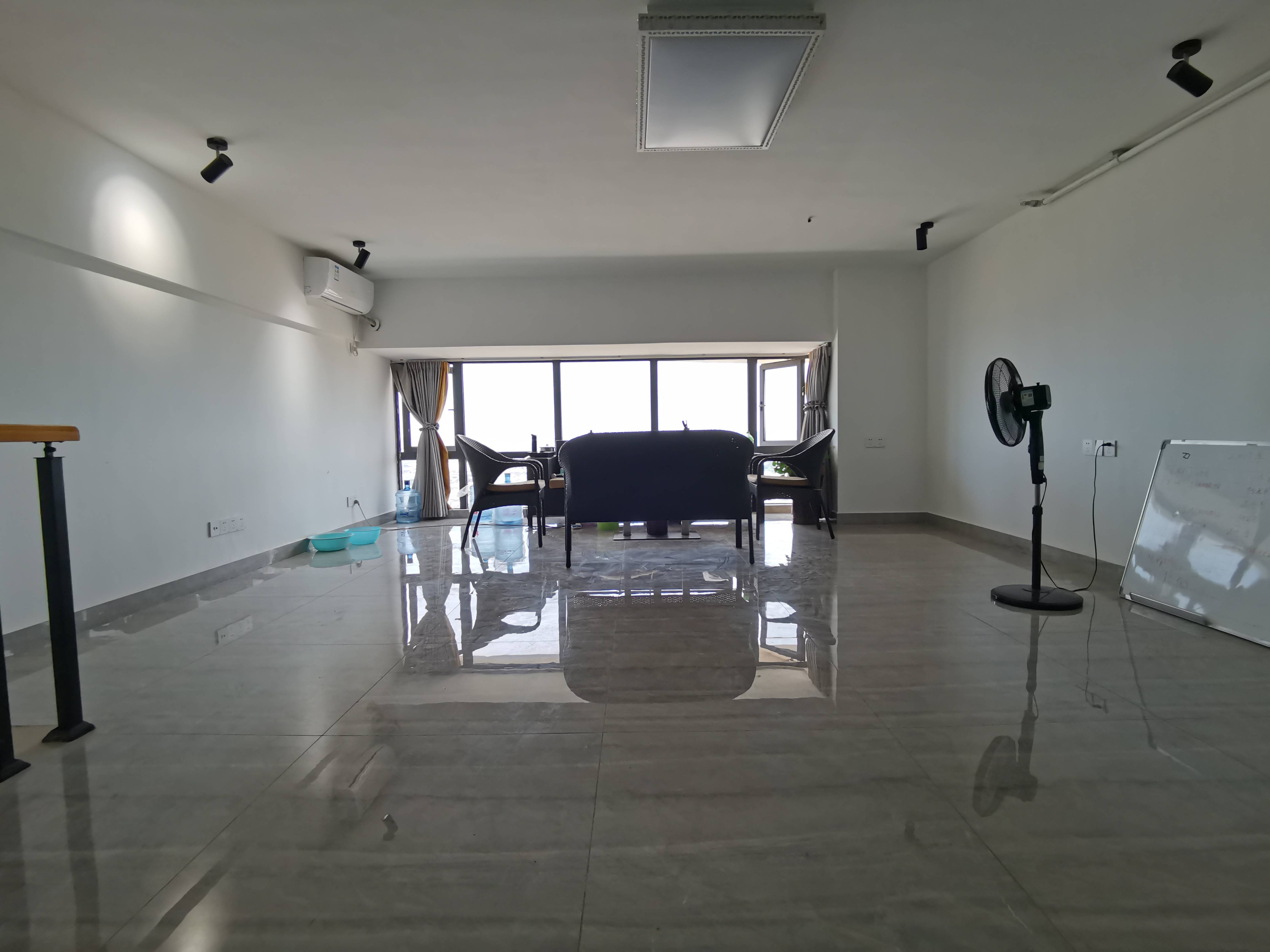 新出 万达商圈 万达公馆复式2房