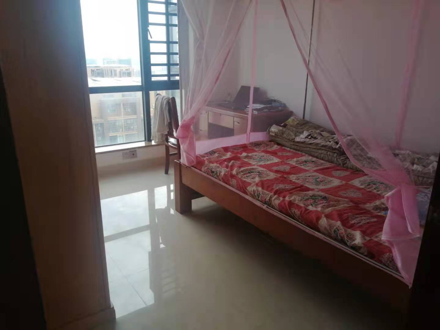 次卧2