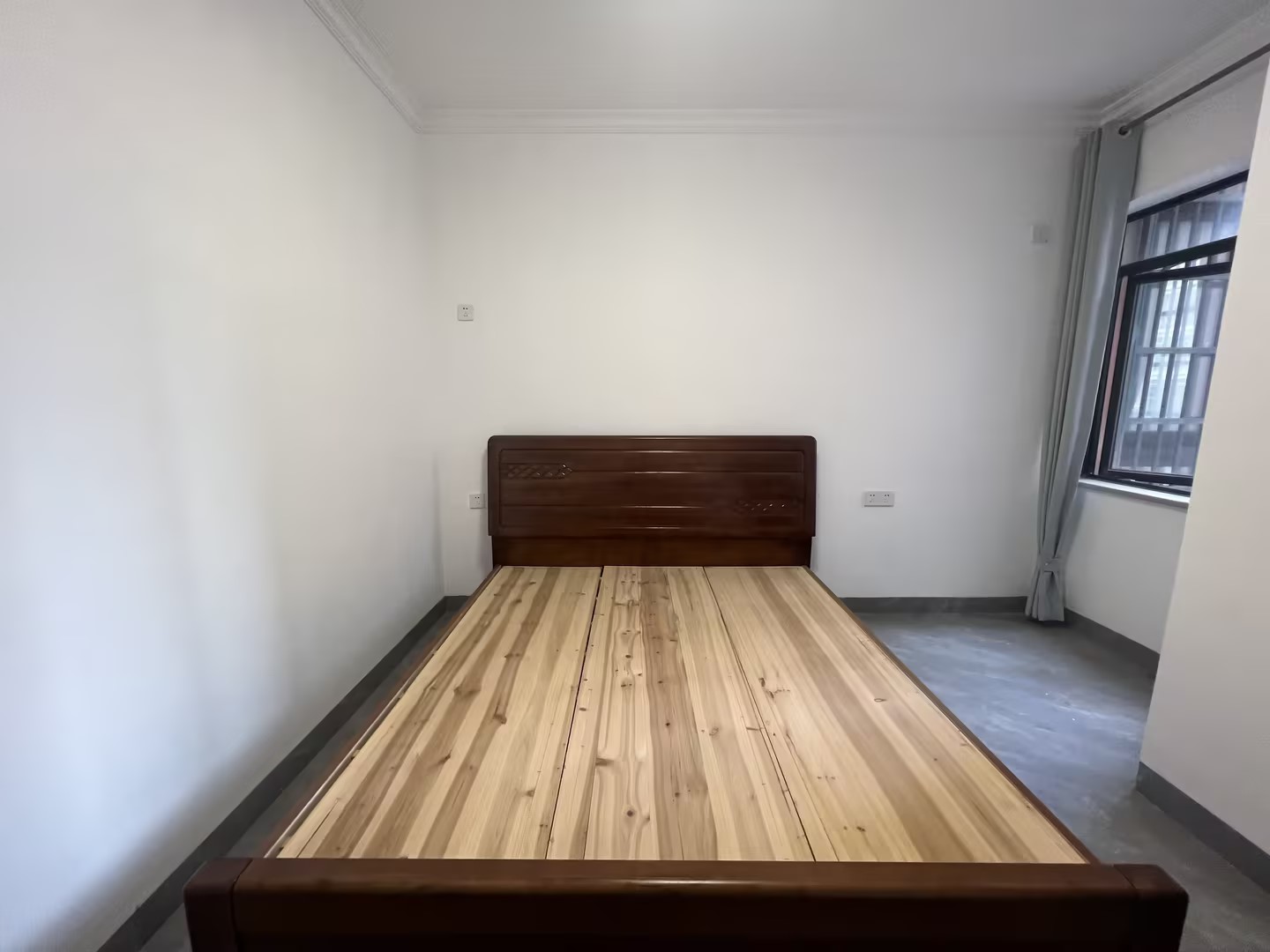 次卧1