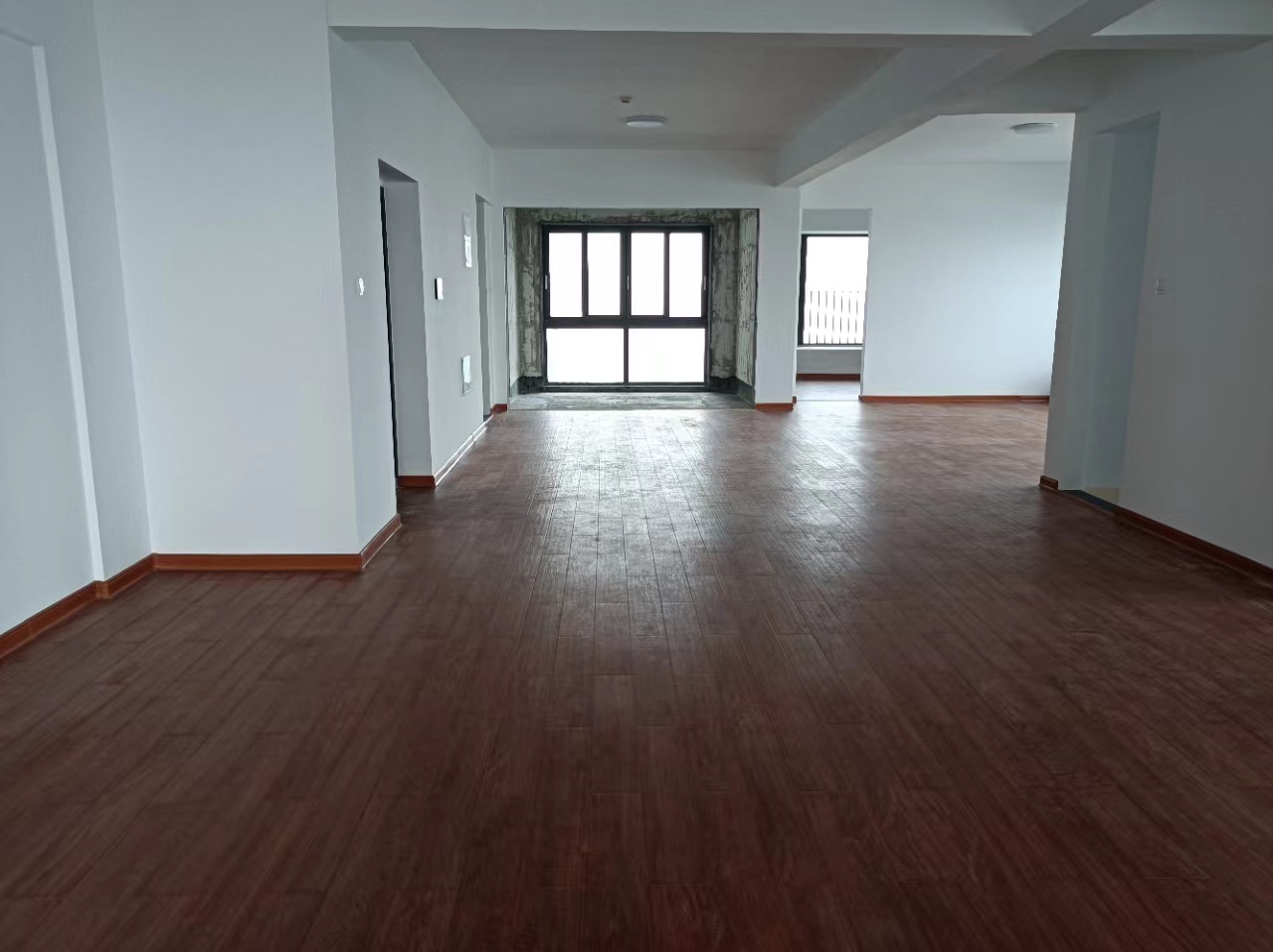 西海岸 华盛御品 大户型 环境好