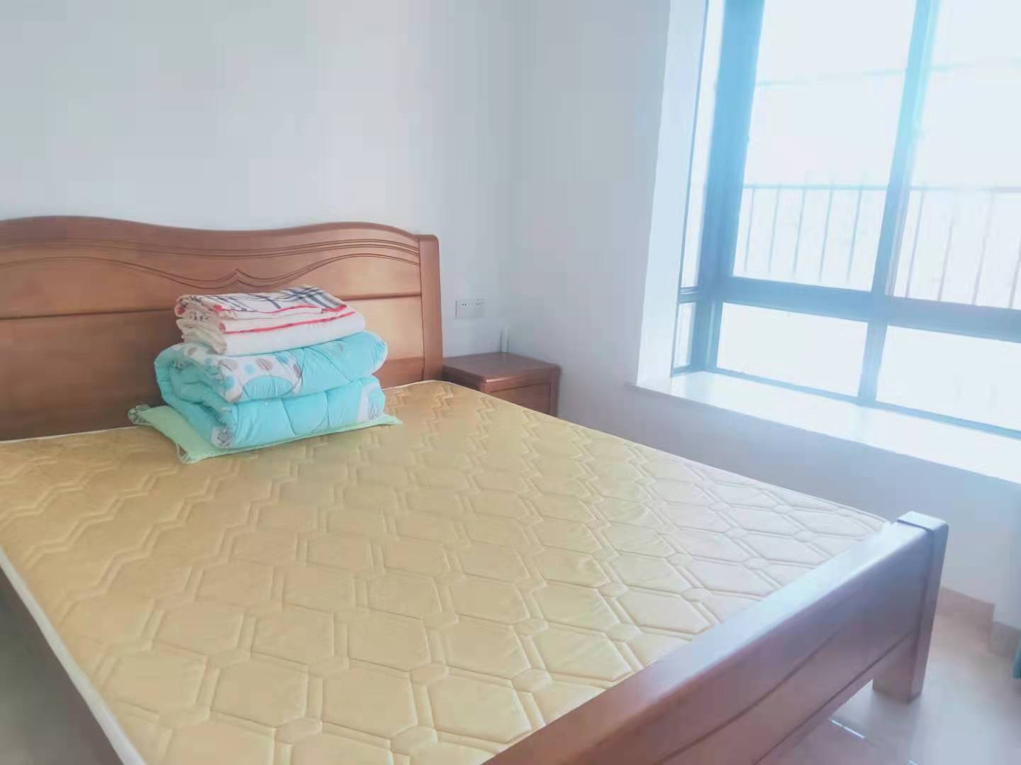 次卧