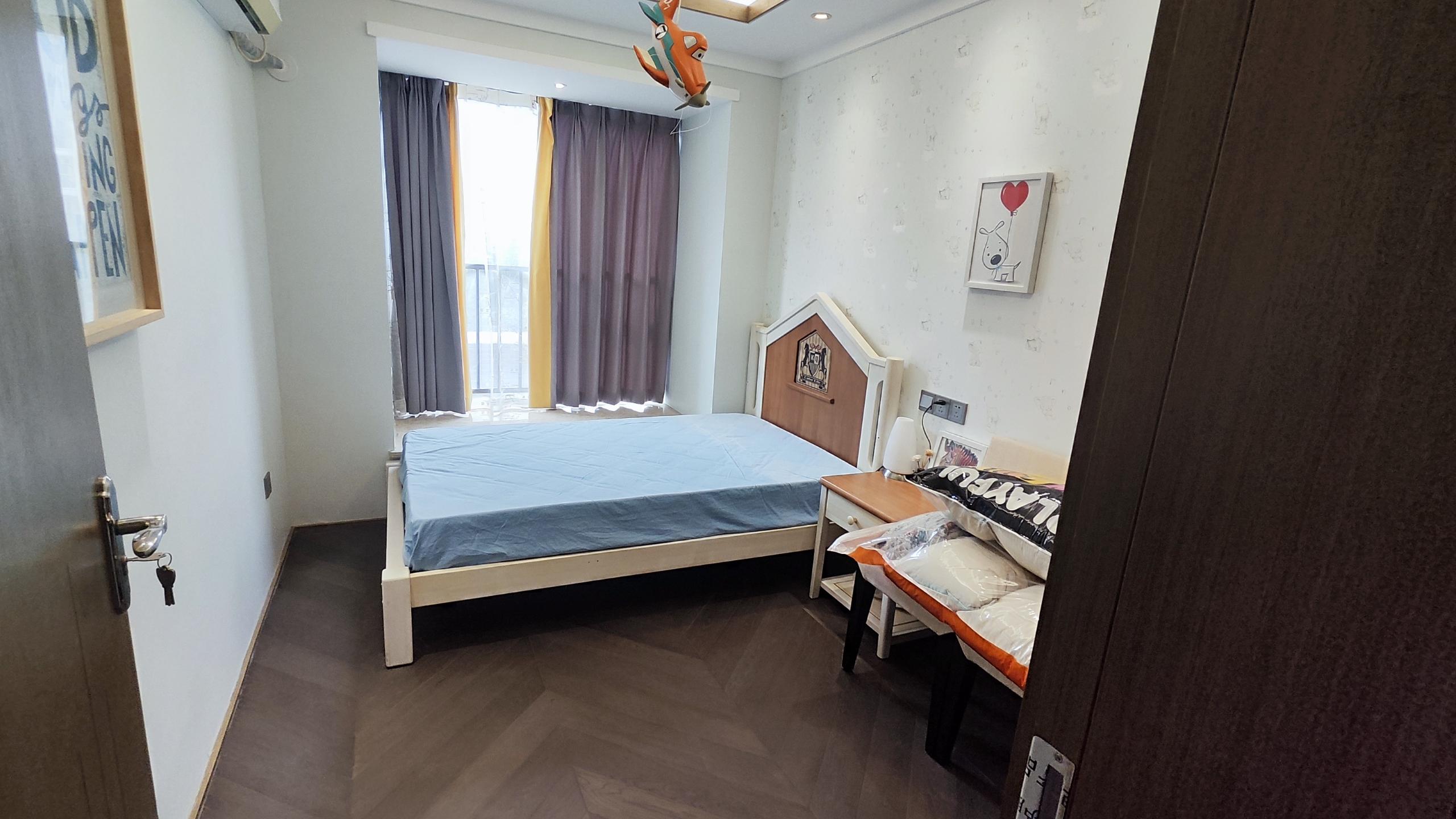 次卧1