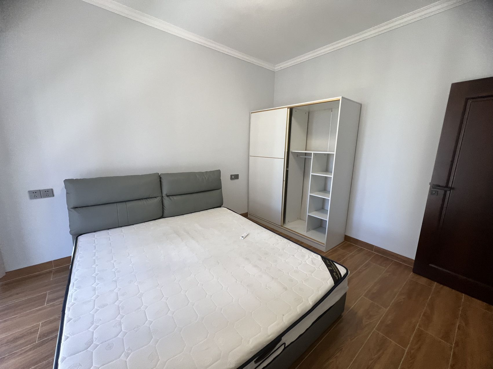 主卧