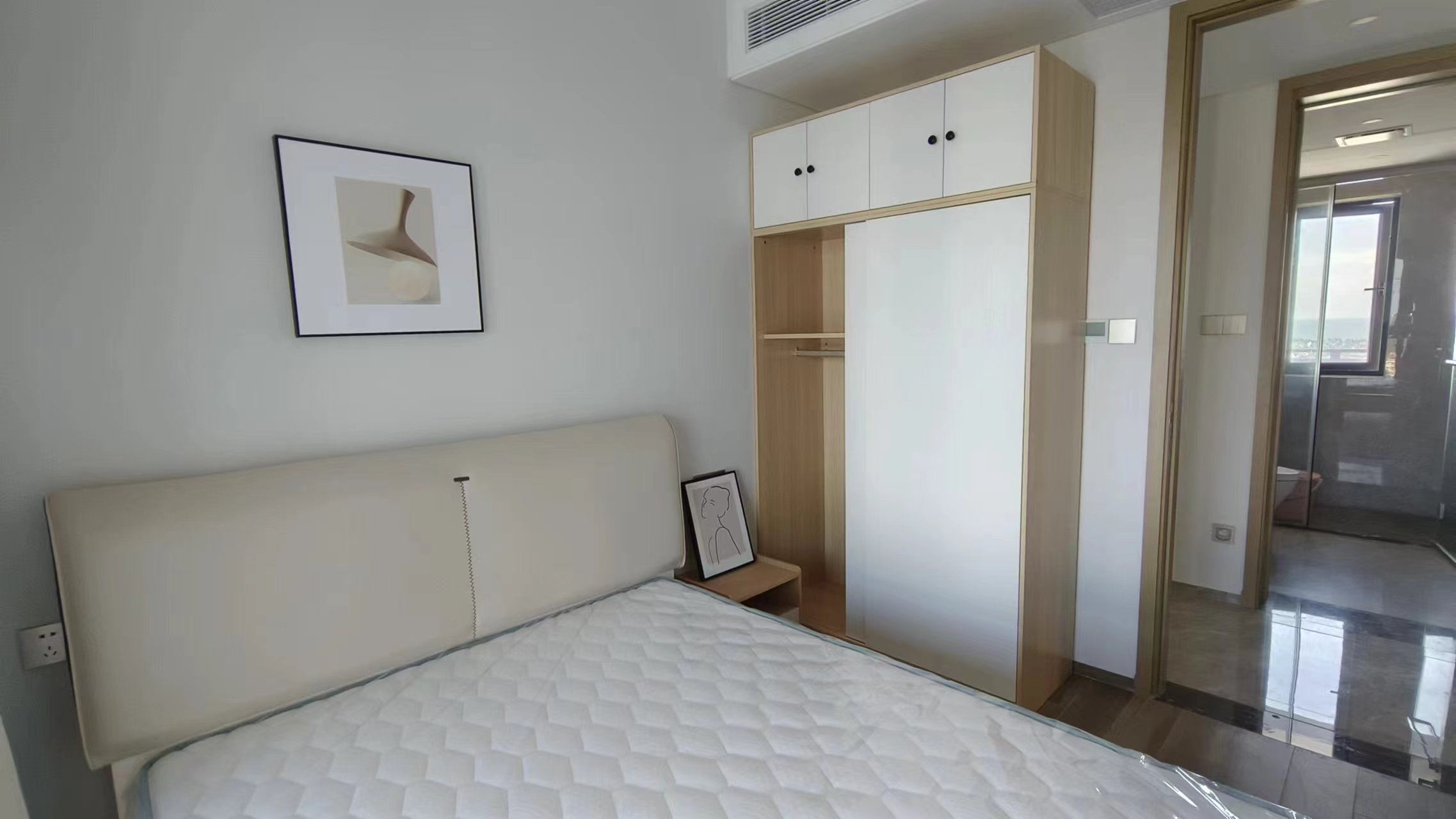 次卧1