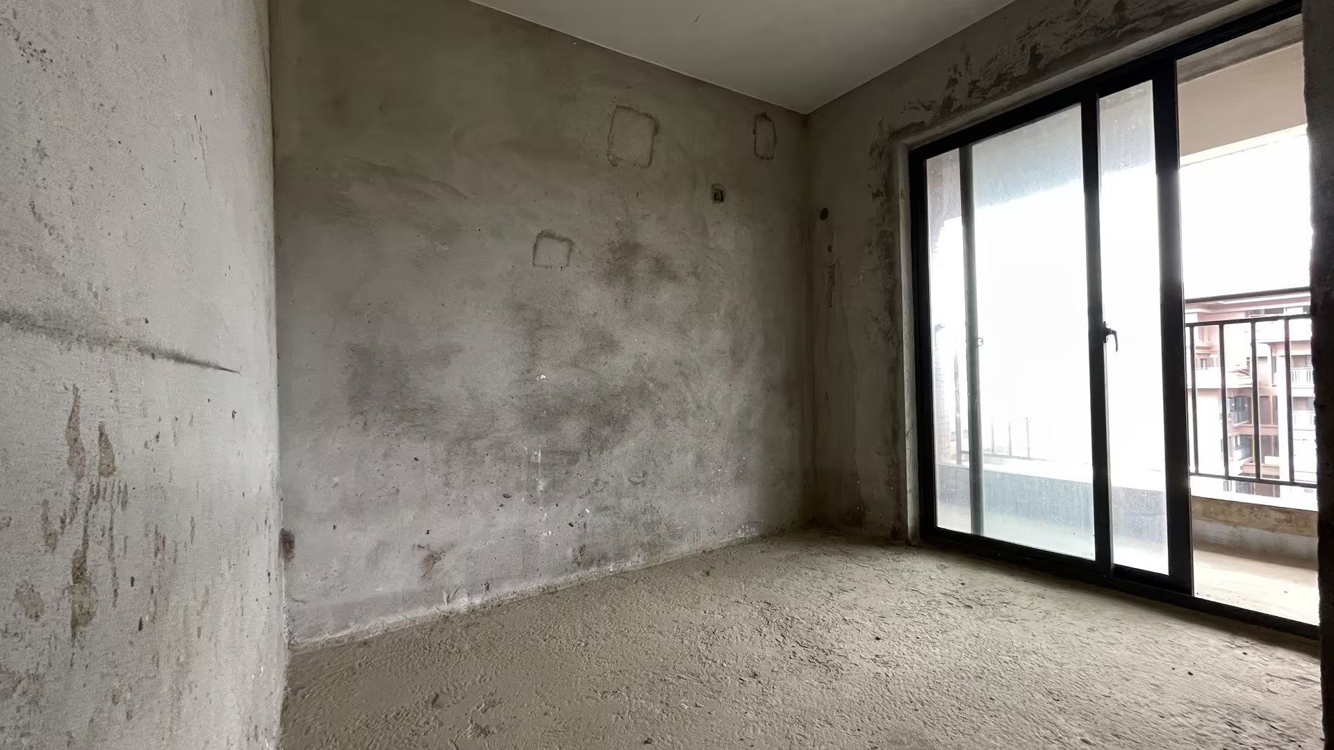 次卧