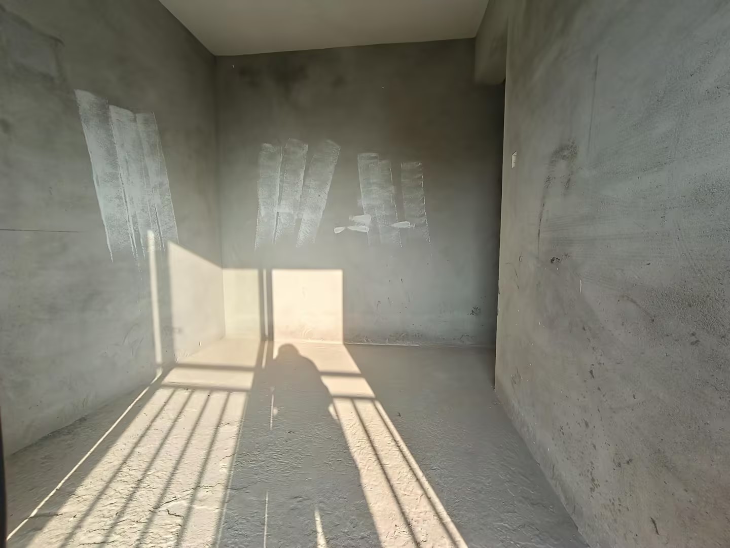 次卧